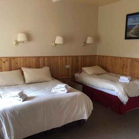 Port Askaig Hotel Екстер'єр фото